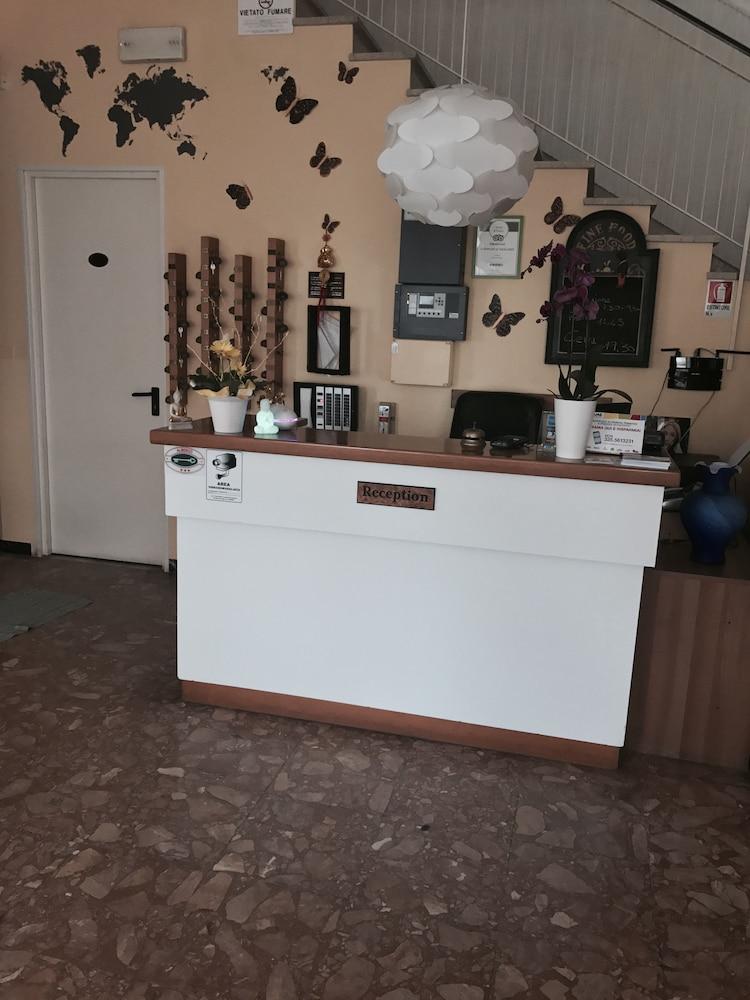 Hotel Nova Dhely Rimini